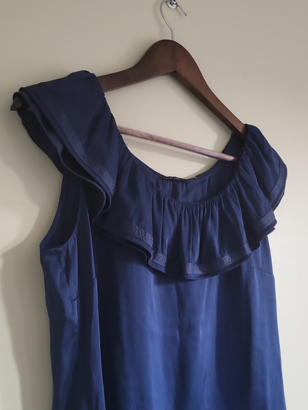 Elie Tahari Navy Silk Ruffled Sleeveless Blouse